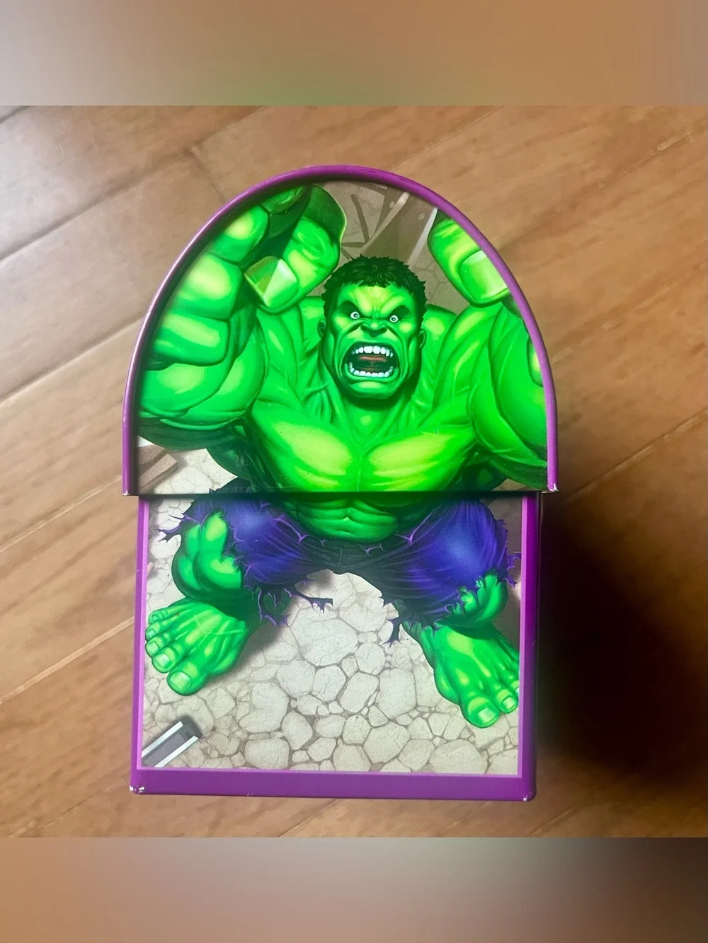 2003 The Incredible Hulk Tin Dome Lunch Box